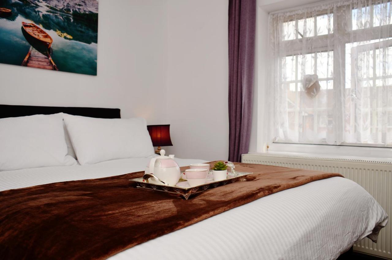 29Ew Dreams Unlimited Serviced Accommodation- Staines - Heathrow Stanwell Dış mekan fotoğraf